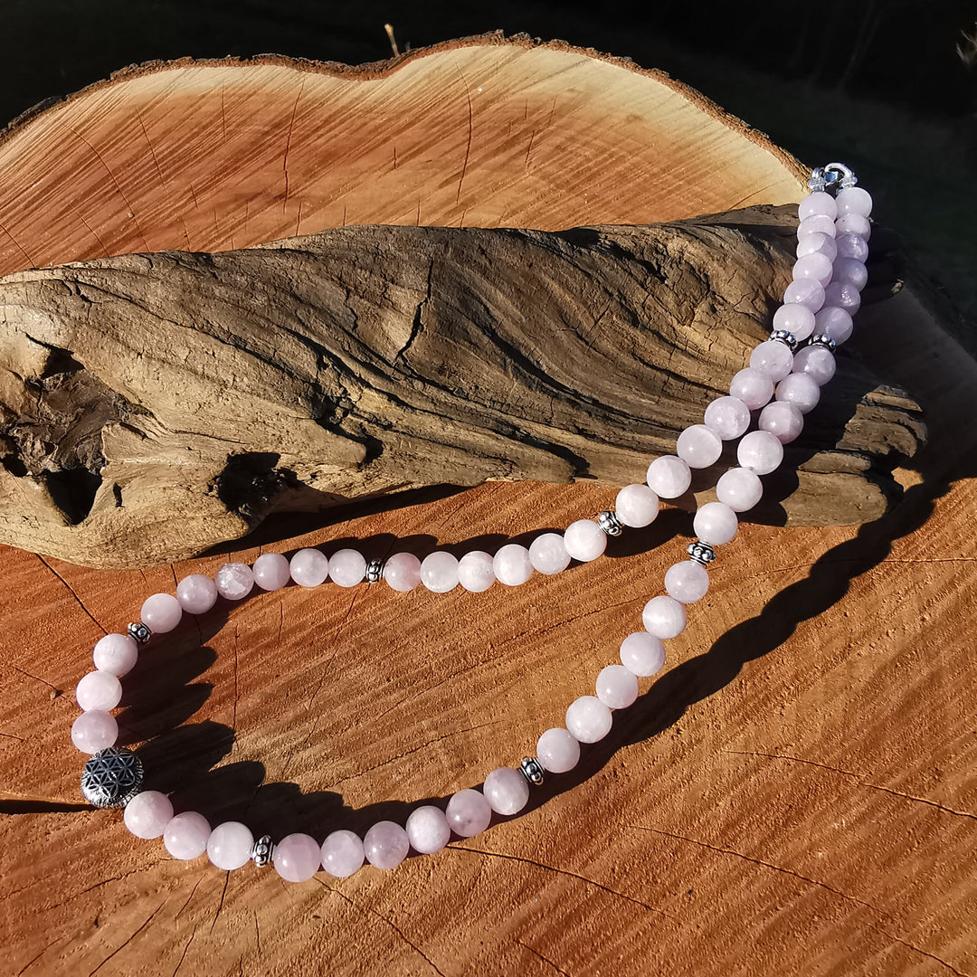 Edelsteinkette ZENTRIERUNG & AURASCHUTZ mit KUNZIT Lebensblume 6mm Kugeln S925