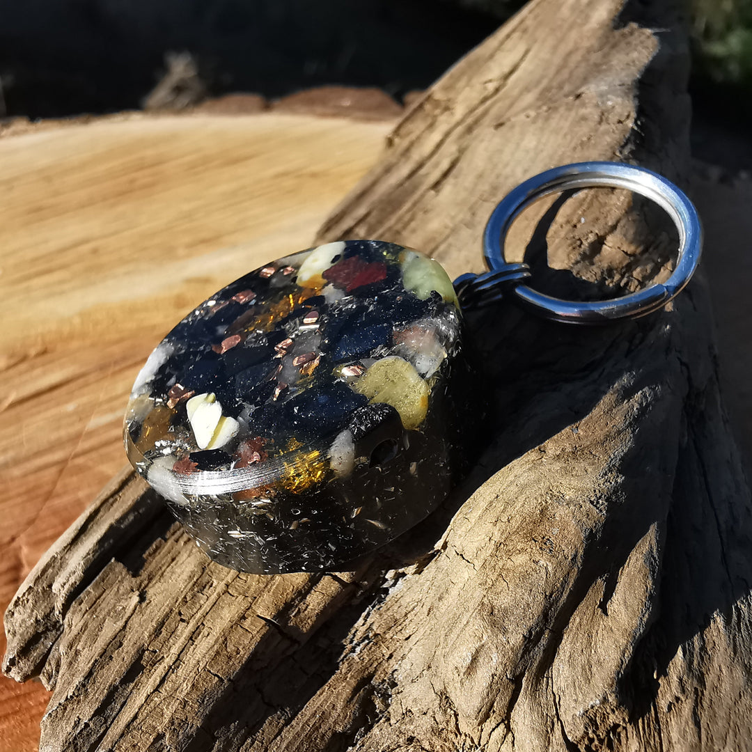 Orgonit Anhänger für MITTLERE & GROSSE HUNDE mit BERNSTEIN & EDELSCHUNGIT ⌀3cm