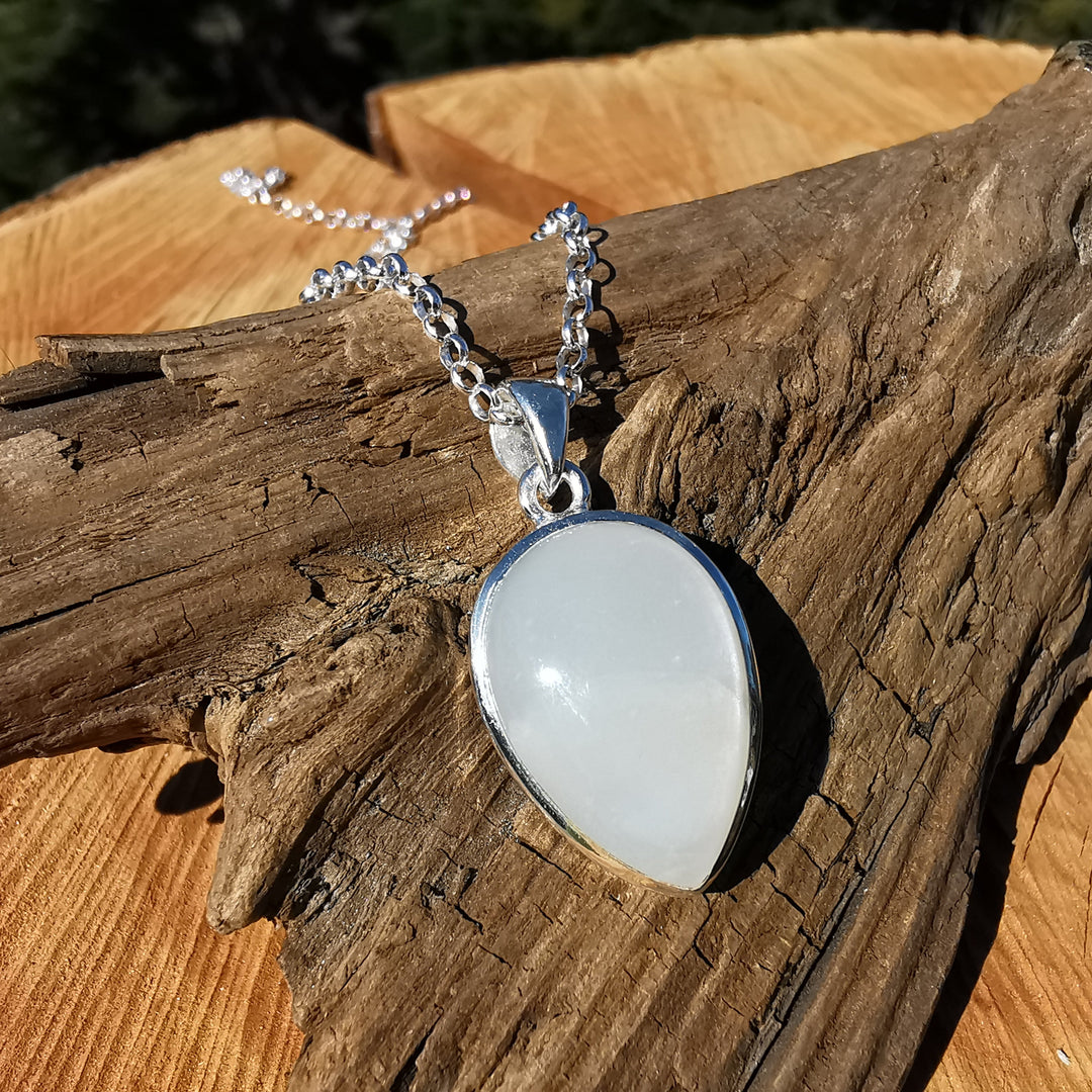 Mondstein Tropfen einmalige Extraqualität gefasst in Silber 925