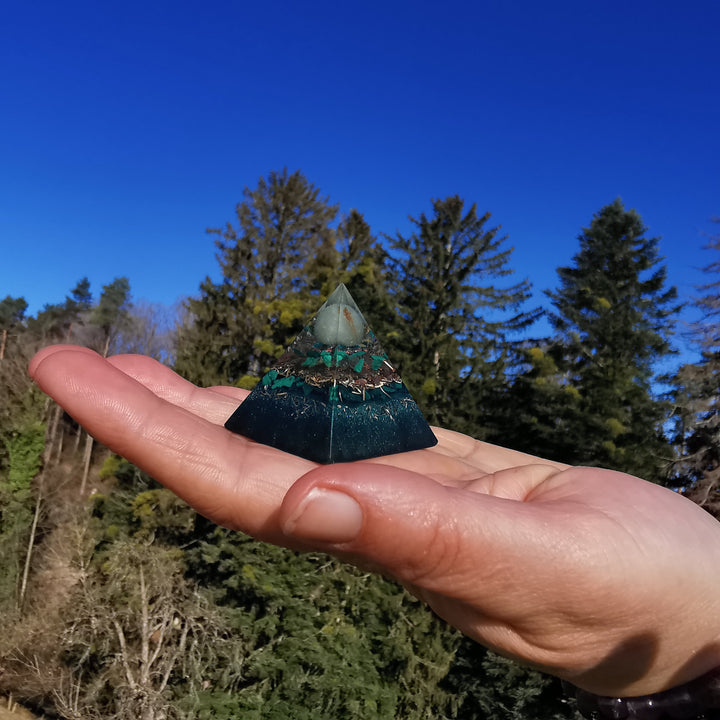 Orgone Mini Pyramide NEUBEGINN →3.5cm ↑3.5cm