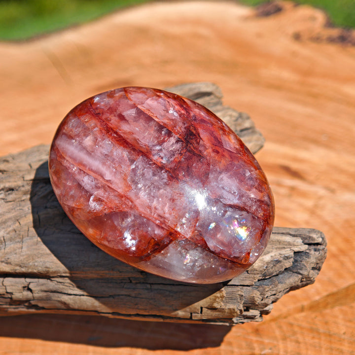 Red Healer Erdbeer-Hämatitquarz Bergkristall Handschmeichler L (1)