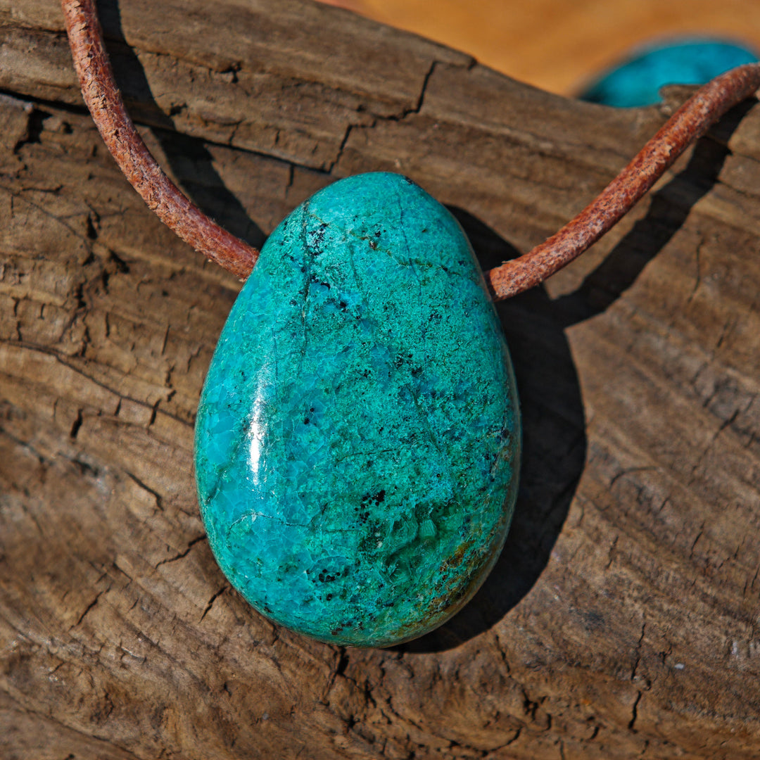 Chrysokoll Trommelstein gebohrt Unikate zur Auswahl