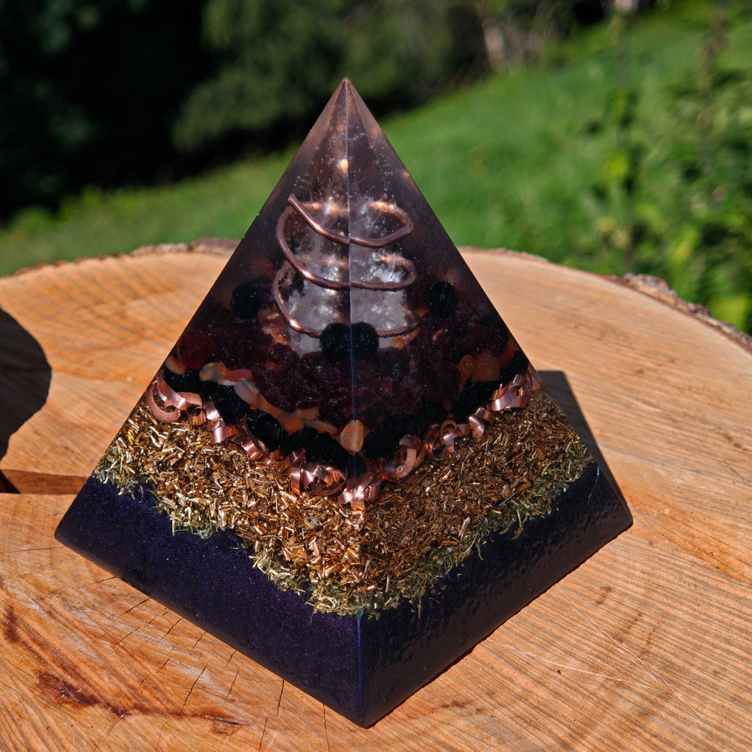 Orgone Tesla Pyramide WIDERSTANDSKRAFT Bergkristall Turmalin Granat Karneol Schungit→9cm ↑11cm