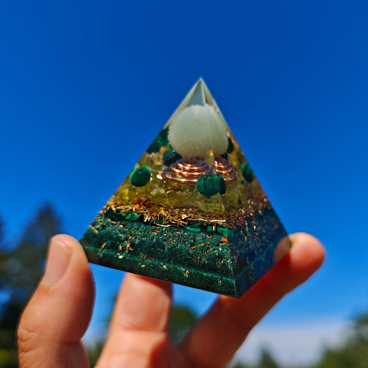 Orgone Pyramide NEUBEGINN in zwei Varianten→5cm ↑5cm
