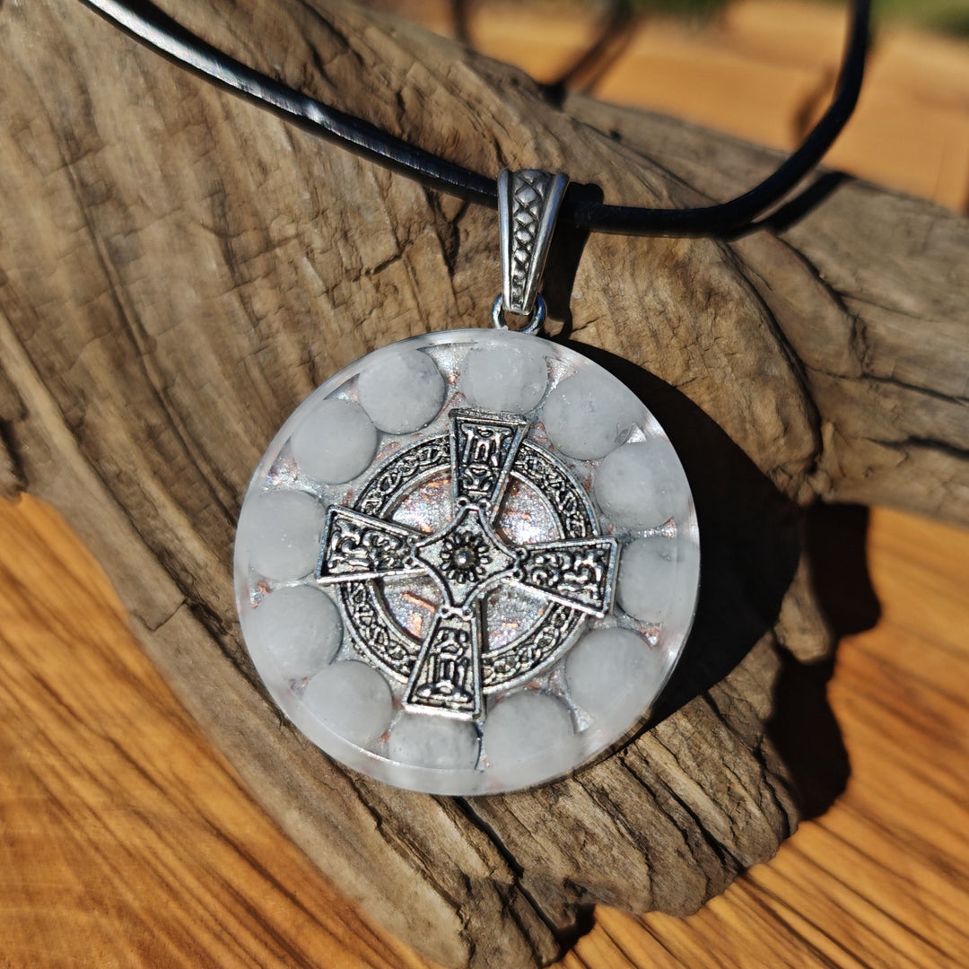 Orgone Anhänger BEFREIUNG Baryt Edelschungit Kelten Kreuz S925 Schlaufe ⌀3cm ↑1cm