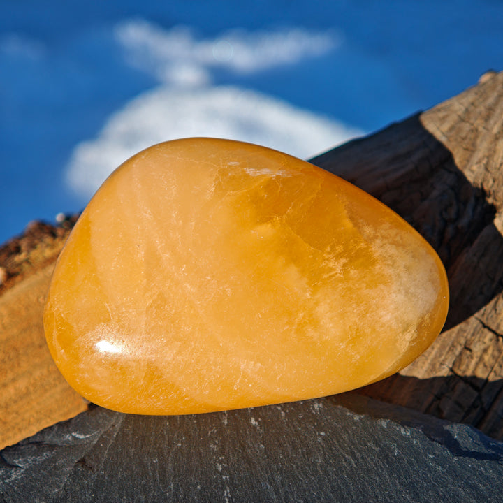 Calcit orange (Entwicklung-Optimismus) Handschmeichler 6 zur Auswahl