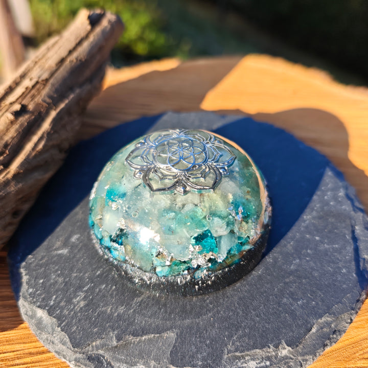 Hemisphäre MEDIALITÄT mit BLAUEM APATIT & AQUAMARIN 7cm