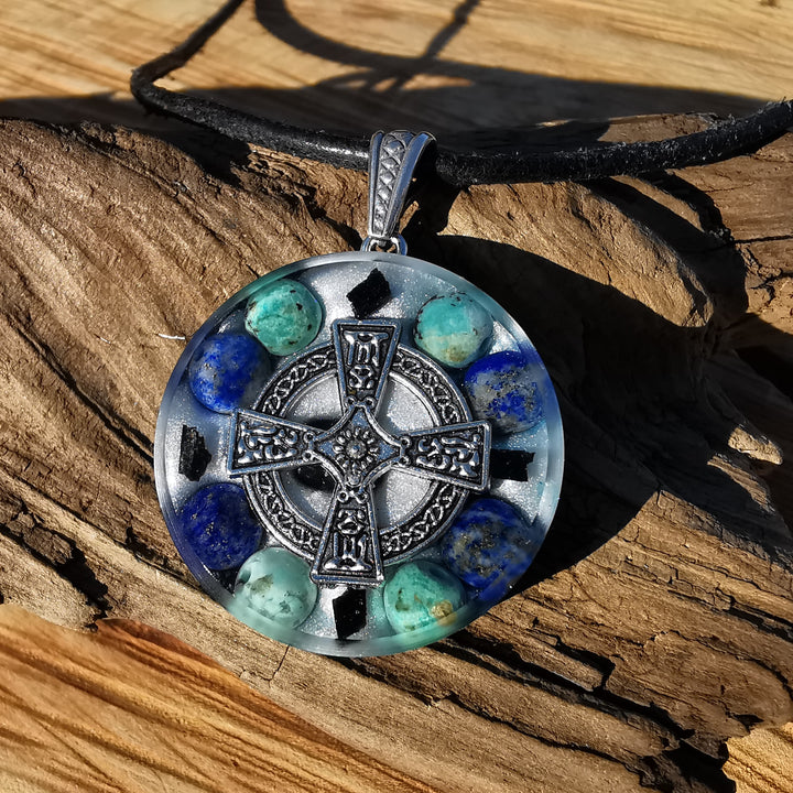Orgone Anhänger INTUITION mit Chrysokoll und Lapislazuli Kelten Kreuz S925