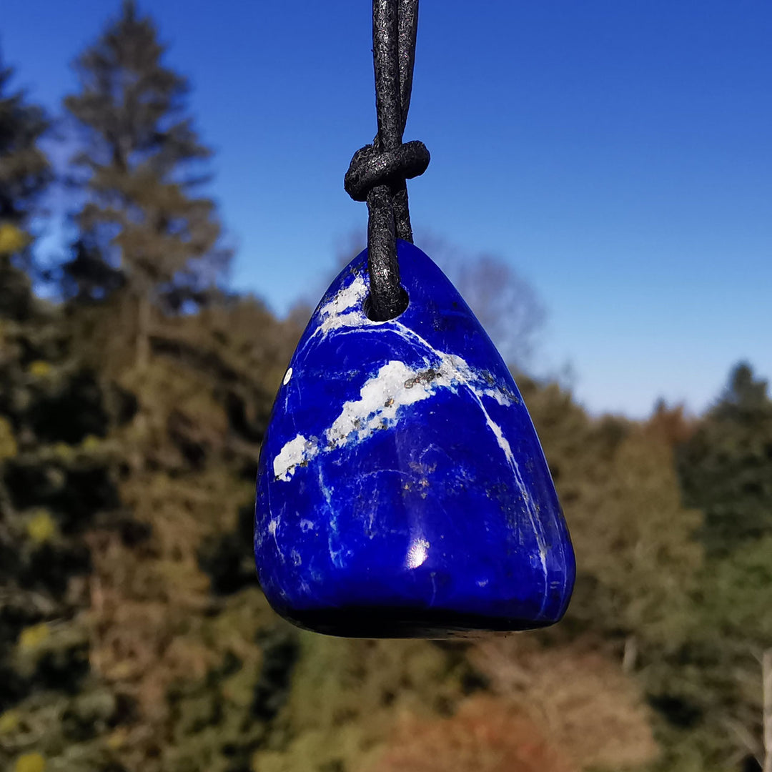 Lapislazuli Anhänger gebohrt Unikat in Extraqualität